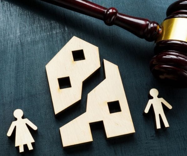 قضايا أحوال شخصية