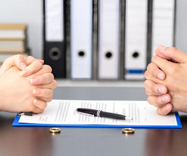 فسخ عقد الزواج