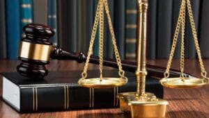 الدعاوي التجارية في المحاكم السعودية | دليل الاجراءات الشامل
