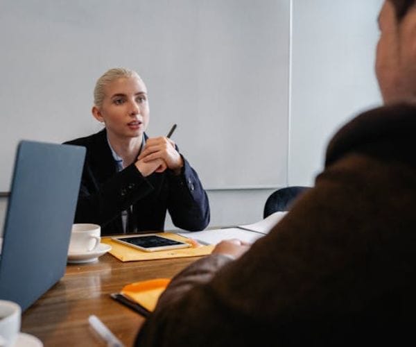 عقوبة متغيب عن العمل