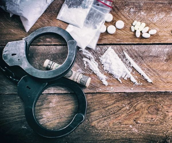 دفوع البراءة في قضايا المخدرات