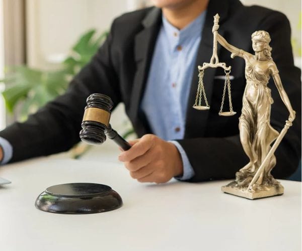 محامي قضايا عمالية​