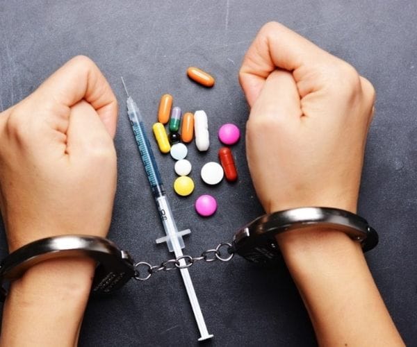 الدفوع فى قضايا تعاطى المخدرات​