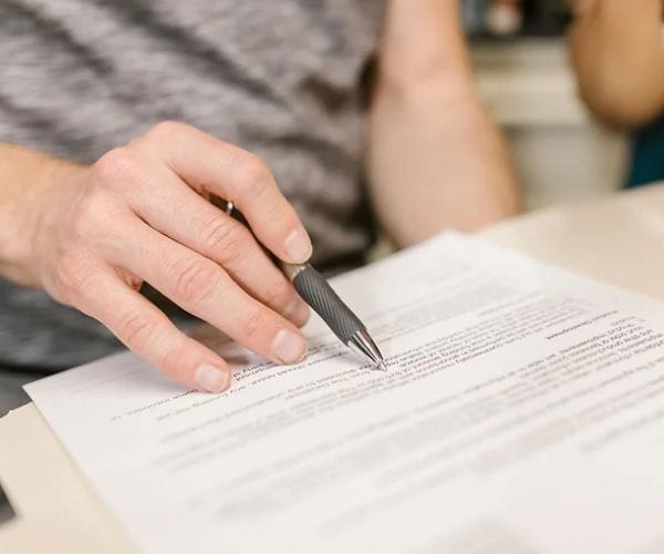 عقوبة عدم توثيق عقد الإيجار