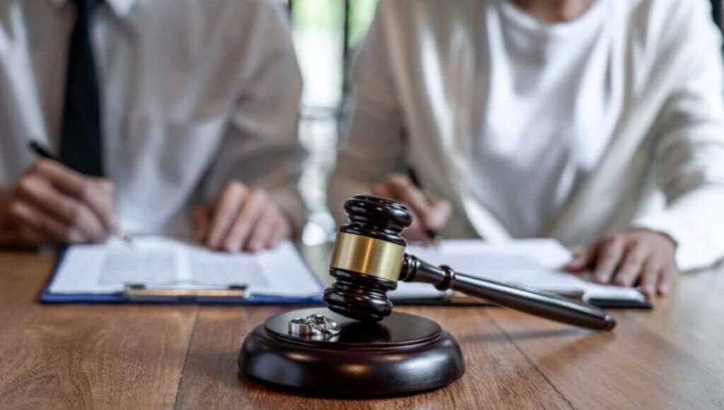 هل يمكن رفع قضية نفقة بدون طلاق​ في السعودية ؟