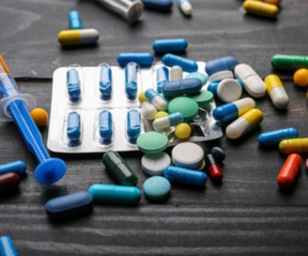 عقوبة حيازة حبوب مخدرة​