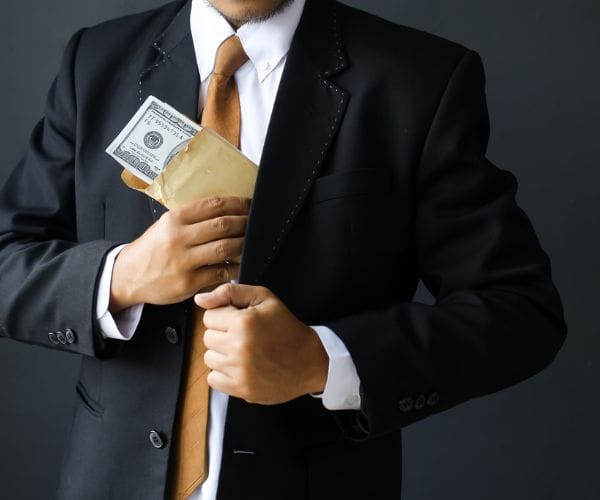 عقوبة الاختلاس في القطاع الخاص​