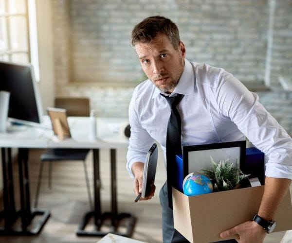 عقوبة الانقطاع عن العمل