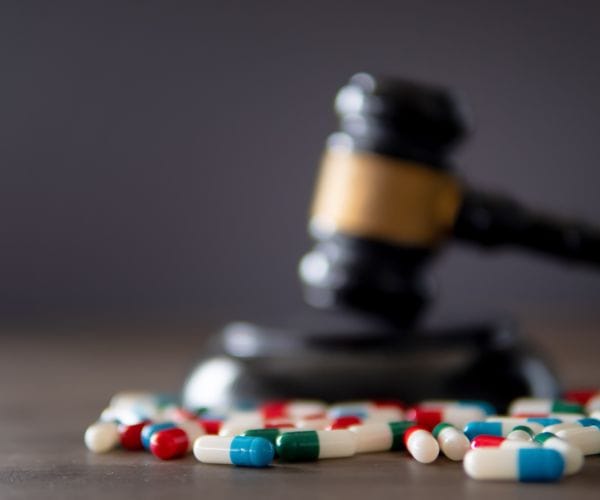 مذكرة دفاع فى جناية تعاطى مخدرات