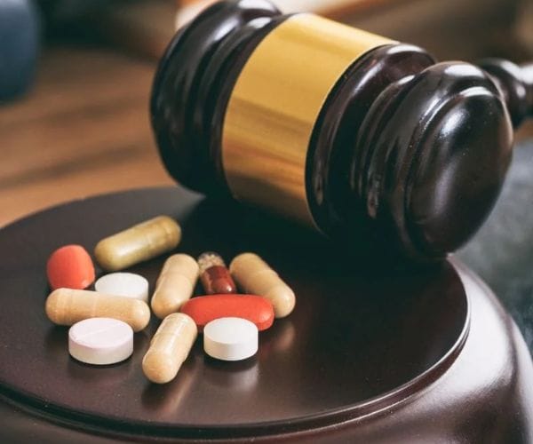 مذكرة دفاع فى جناية تعاطى مخدرات