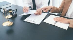 كيفية رفع دعوى تعويض تجاري واهم شروطها في السعودية 