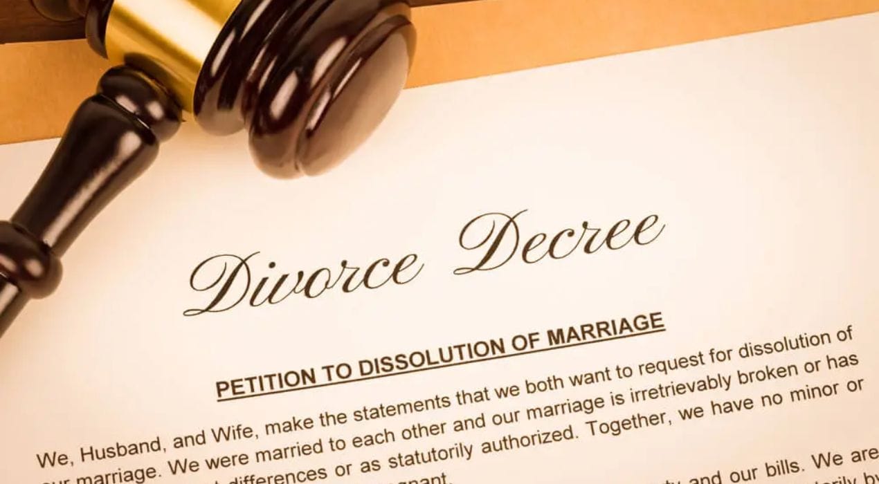 هل طلب توثيق الطلاق يعتبر طلاق؟