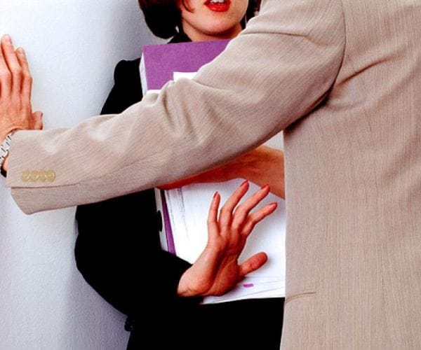 عقوبة التحرش باللمس