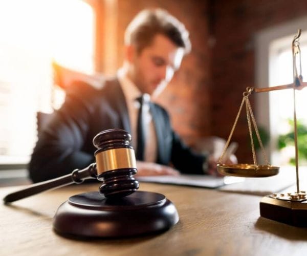 محامي تعويضات بالرياض​