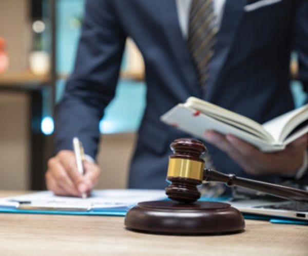 محامي تعويضات بالرياض​