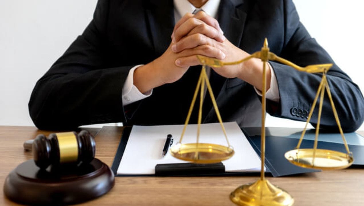 أفضل محامي حقوق الموظفين لرفع القضايا العمالية في السعودية